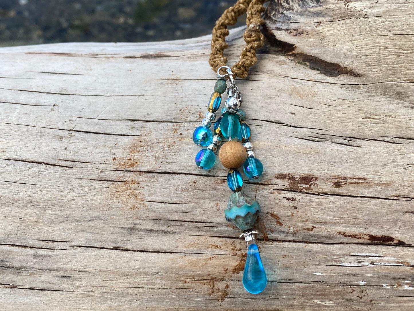 Blue Sparkle dangle necklace